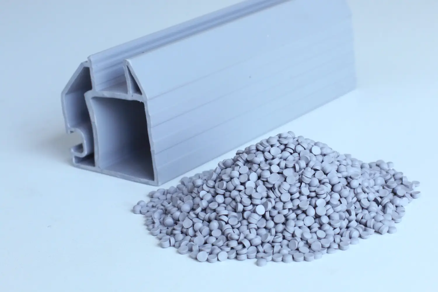 เม็ดพลาสติก PVC COMPOUND FOR BUIDING-CONSTRUCTION